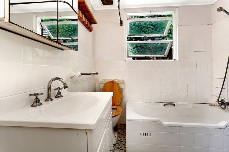 28 Clarence Street, DEE WHY NSW 2099, Dee Why - Thumbnail 2