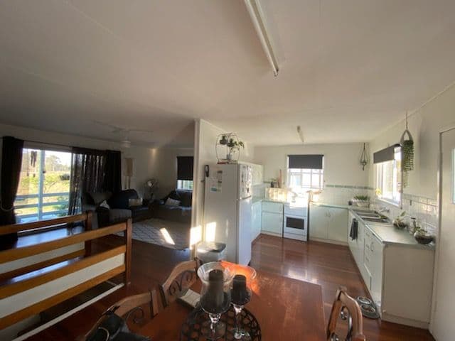 54 Victory Street, Maryborough QLD 4650, Maryborough - Thumbnail 2