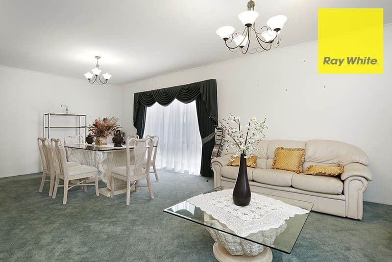 2 Nathan Close, Point Cook VIC 3030, Point Cook - Thumbnail 5