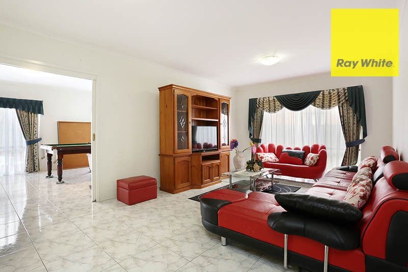 2 Nathan Close, Point Cook VIC 3030, Point Cook - Thumbnail 7