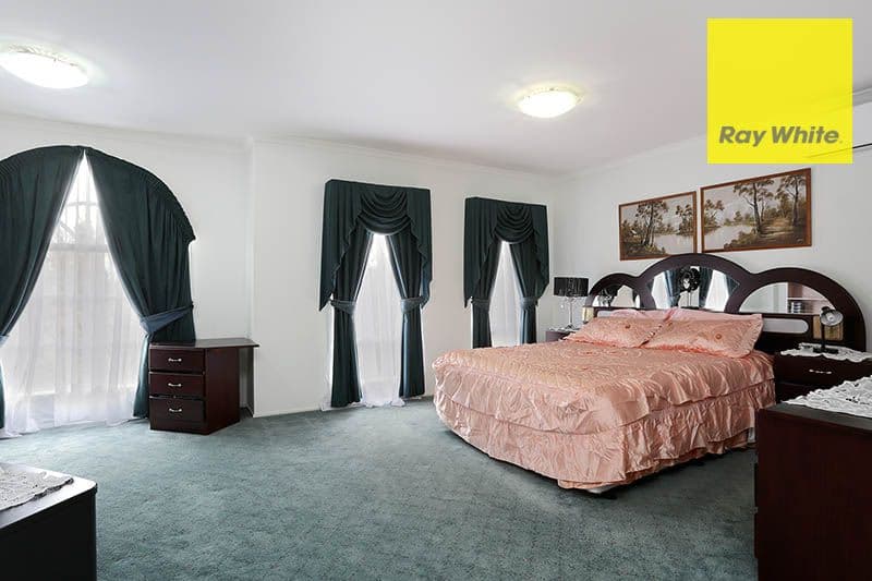 2 Nathan Close, Point Cook VIC 3030, Point Cook - Thumbnail 8