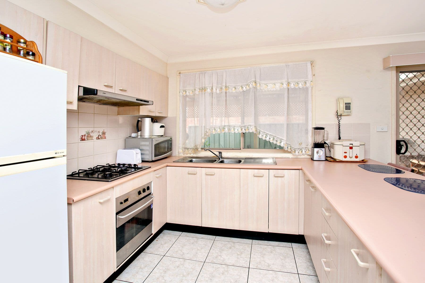 10 Kindilen Close, ROUSE HILL NSW 2155, Rouse Hill - Thumbnail 2