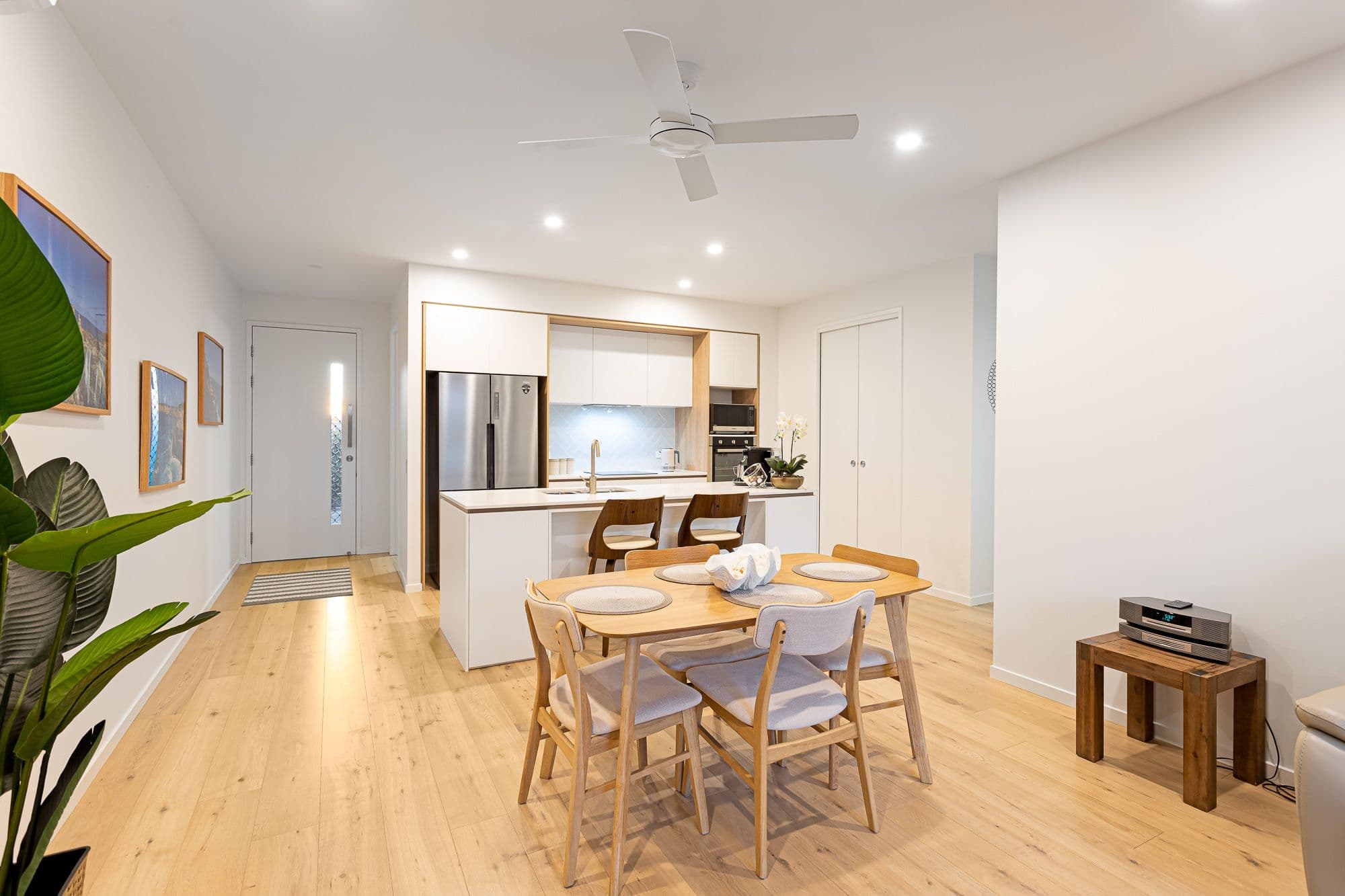 10 WHITEHAVEN Road, Newport QLD 4020, Newport - Thumbnail 5