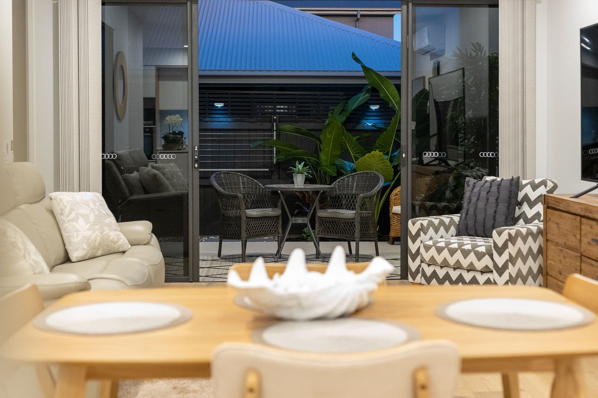 10 WHITEHAVEN Road, Newport QLD 4020, Newport - Thumbnail 7