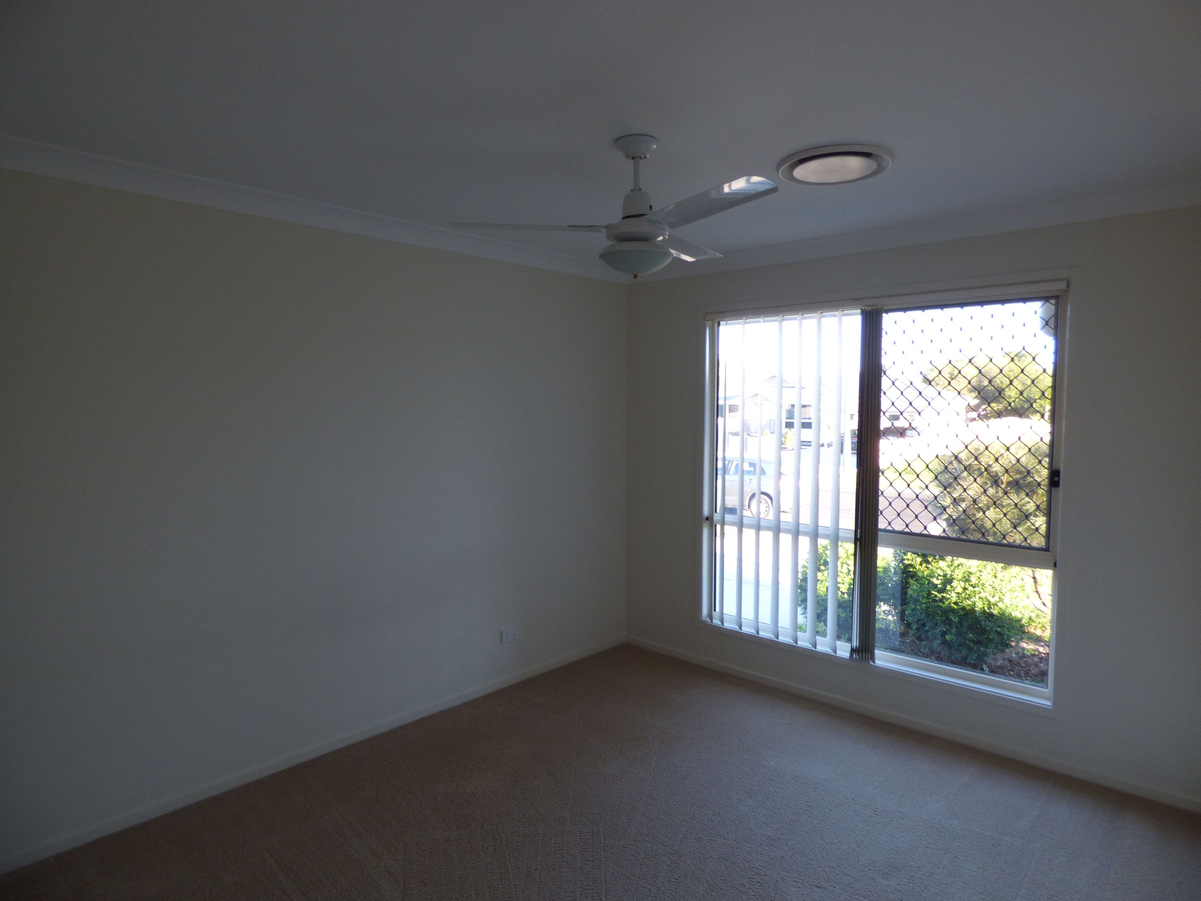 11 Courtney Street, Roma QLD 4455, Roma - Thumbnail 6