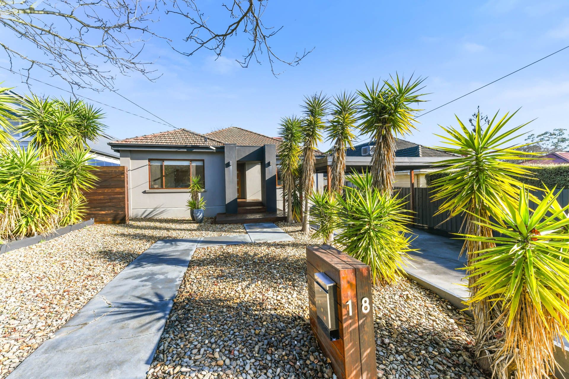 18 Mountainview Road, Nunawading VIC 3131, Nunawading - Thumbnail 2