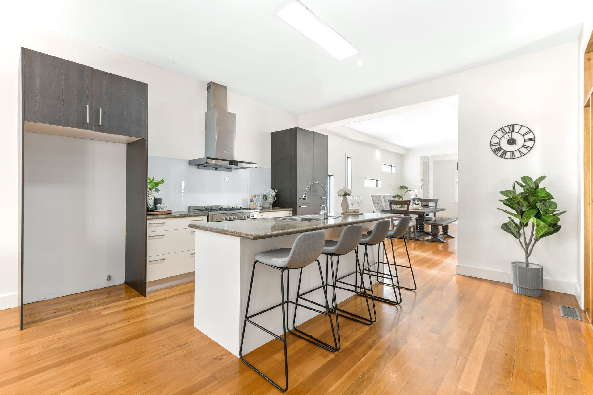 18 Mountainview Road, Nunawading VIC 3131, Nunawading - Thumbnail 5
