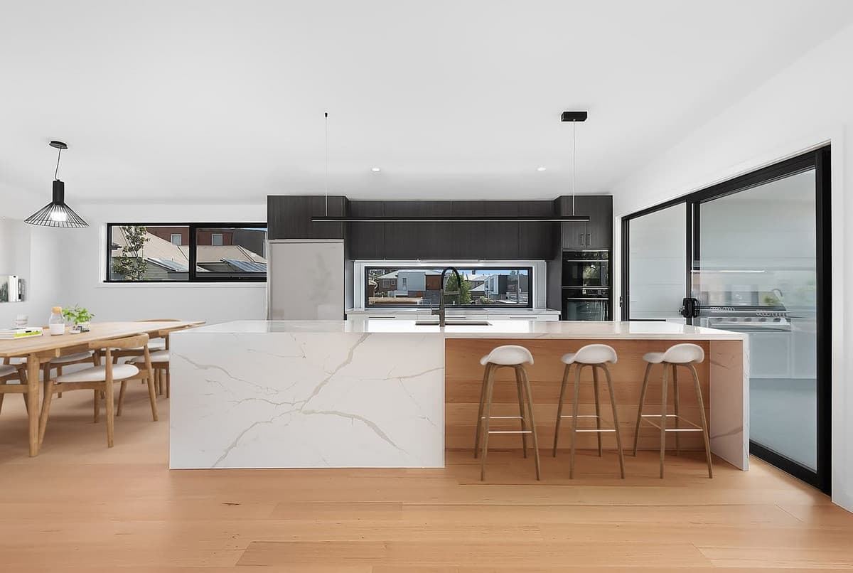 1 & 2 / 2 Aberdeen Street, Geelong West VIC 3218, Geelong West - Thumbnail 2