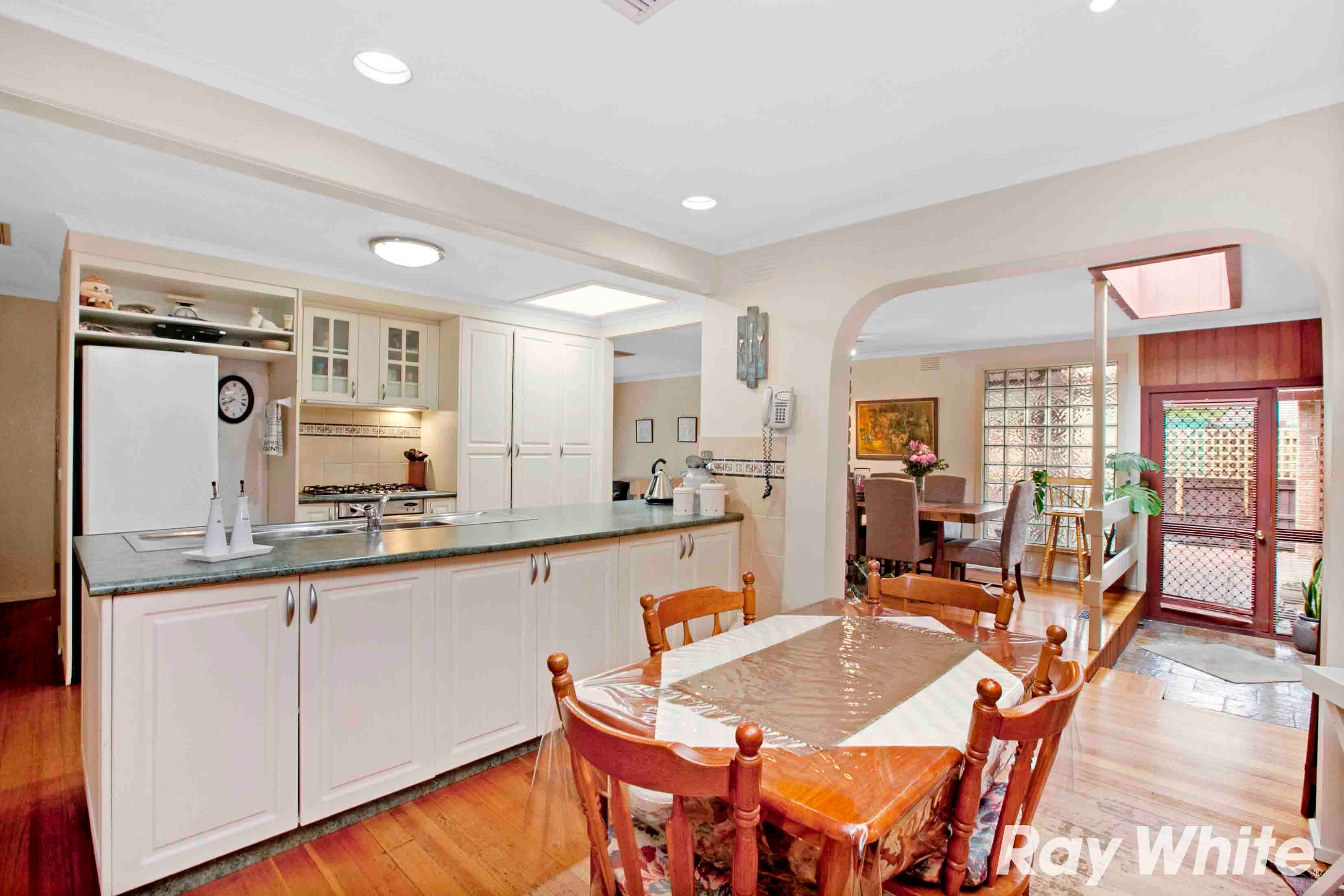 3 Mosstrooper Court, Mill Park VIC 3082, Mill Park - Thumbnail 3