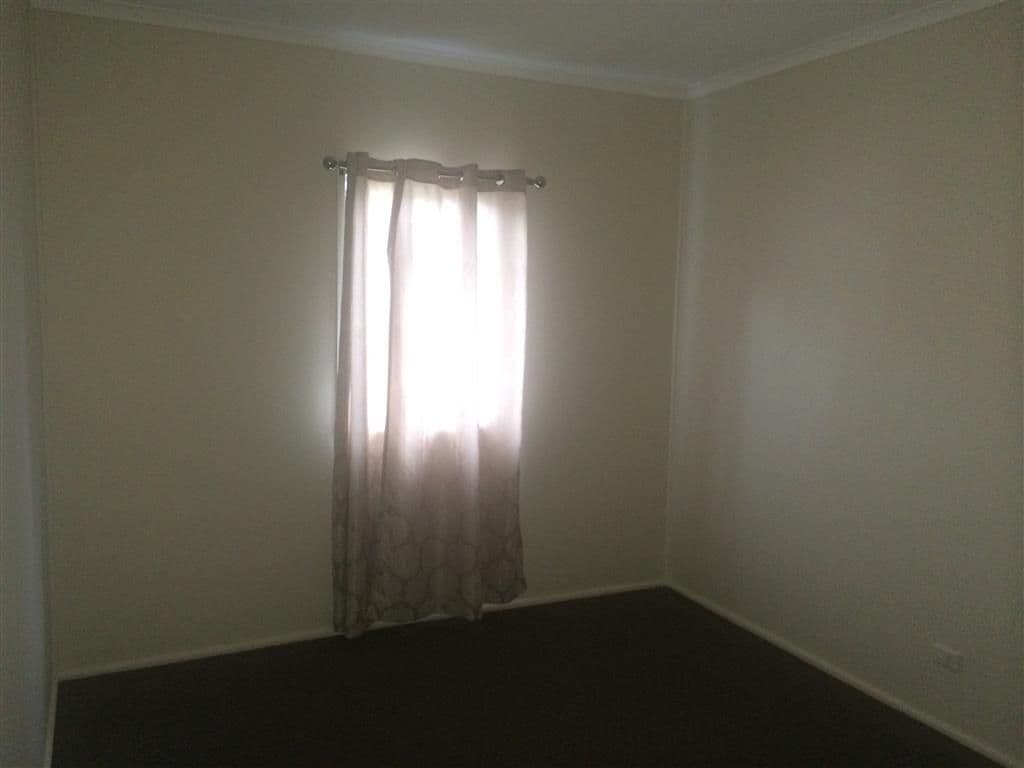 91 Lynch Street, Adelong - Thumbnail 5