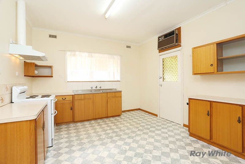 37 Fisher Street, Balaklava SA 5461, Balaklava - Thumbnail 4