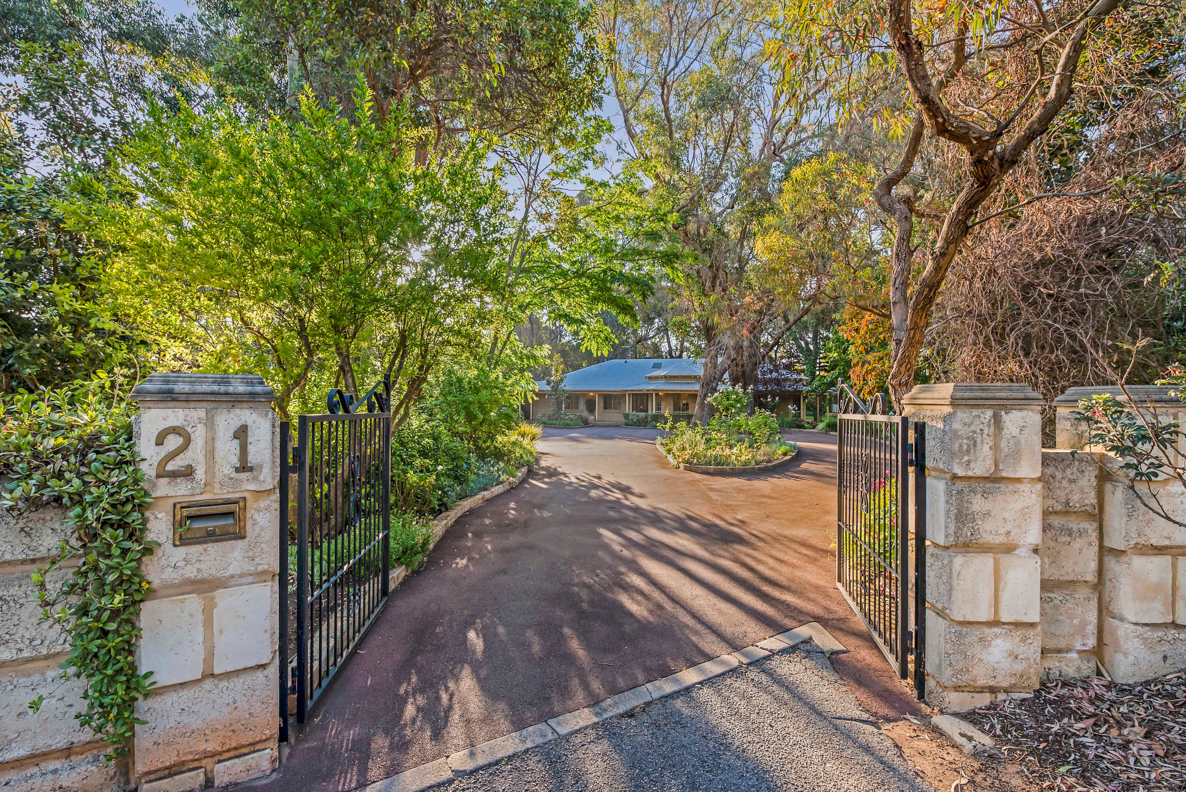 21 Scenic Drive, Wanneroo WA 6065, Wanneroo - Image 1