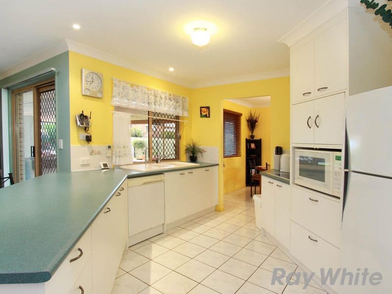 17 Honeydew Crescent, TAIGUM QLD 4018, Taigum - Thumbnail 2