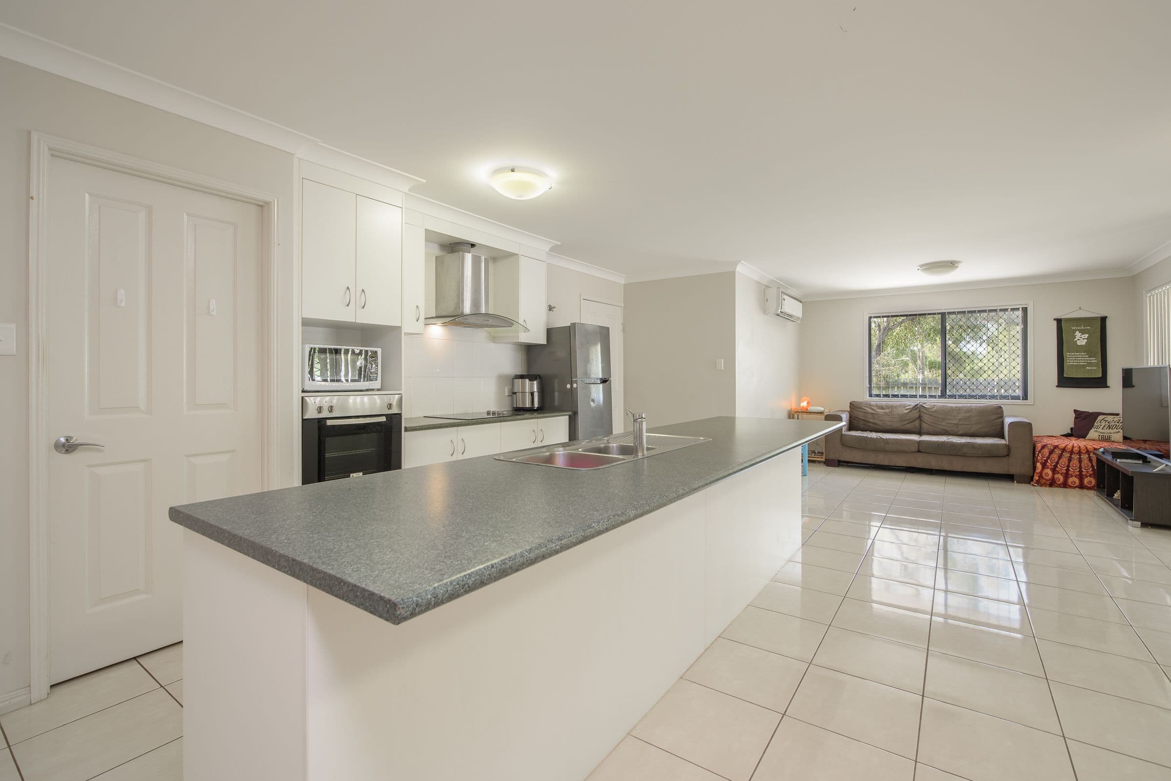 5 Munroe Court, West Gladstone QLD 4680, West Gladstone - Thumbnail 2