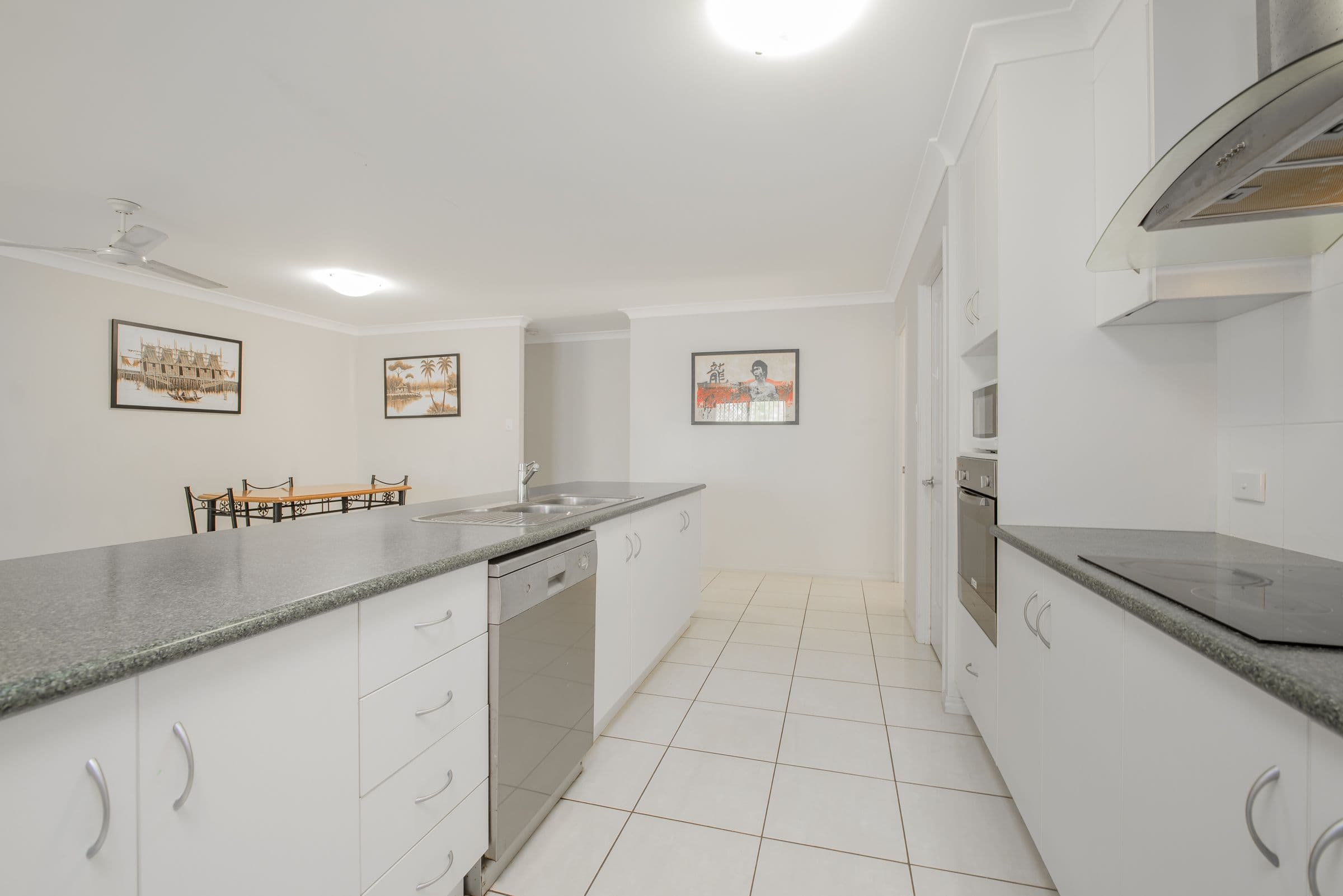 5 Munroe Court, West Gladstone QLD 4680, West Gladstone - Thumbnail 4