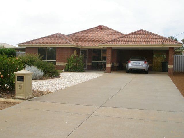 9 Brierley Court, WOORREE WA 6530, Woorree - Image 1