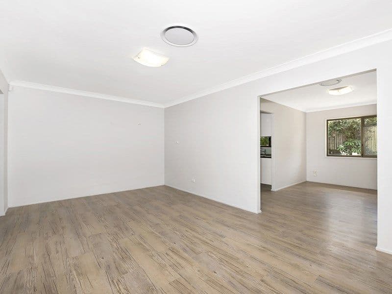 74 Brentwood Drive, Daisy Hill QLD 4127, Daisy Hill - Thumbnail 3
