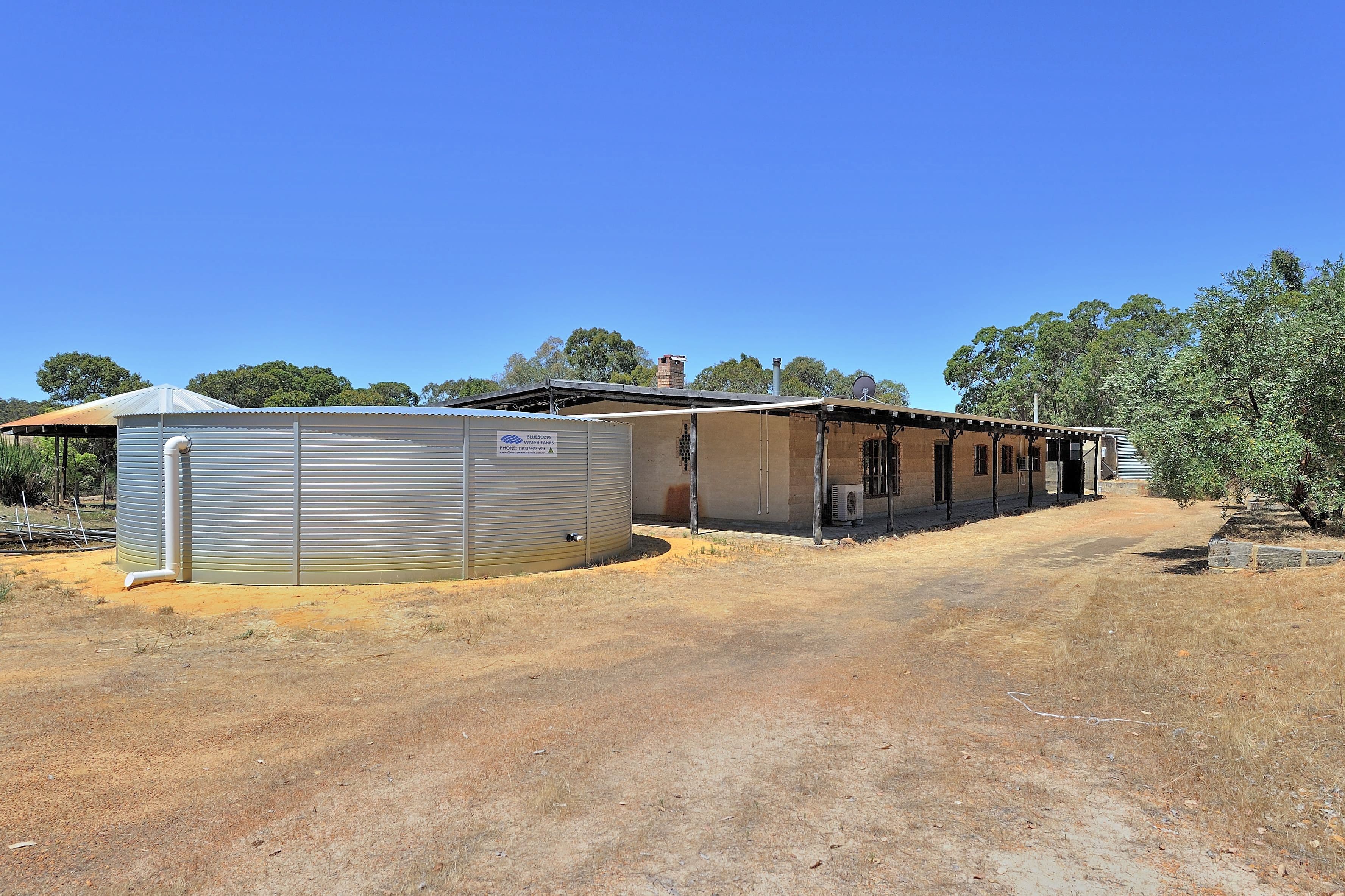 355 Hart Drive, Chittering WA 6084, Chittering - Thumbnail 2