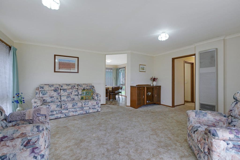 7 Pine Vale Court, Epping VIC 3076, Epping - Thumbnail 2