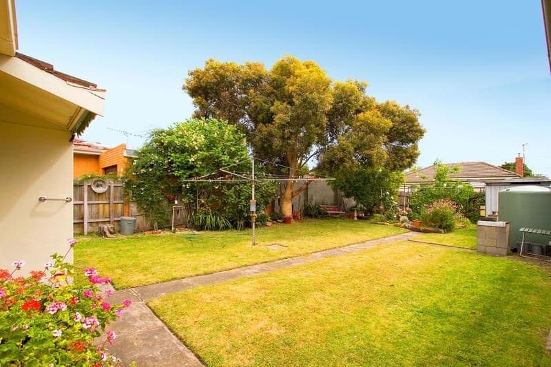 7   Santaram Street, BENTLEIGH EAST VIC 3165, Bentleigh East - Thumbnail 4