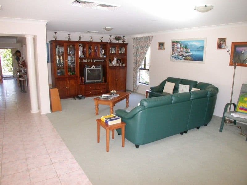 102 Lake Haven Drive, LAKE HAVEN NSW 2263, Lake Haven - Thumbnail 4