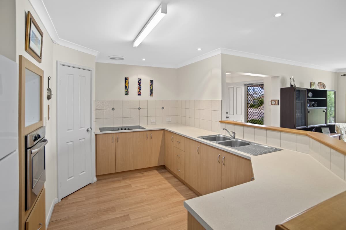 7 Bryant Close, Broadwater, Broadwater - Thumbnail 6