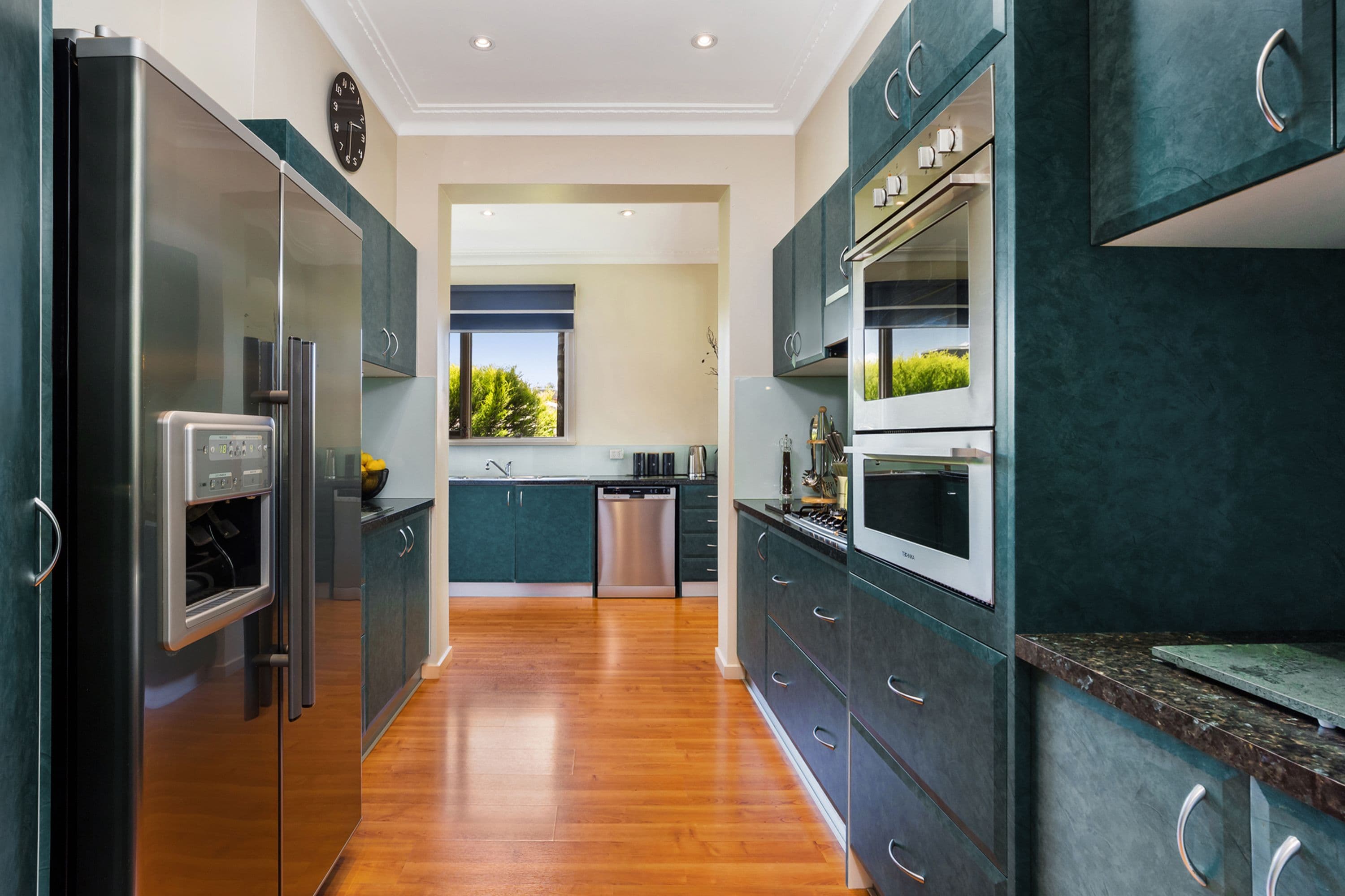 19 Zarro Street, Scoresby VIC 3179, Scoresby - Thumbnail 6
