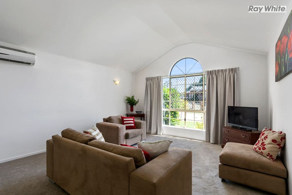 4 Kellan Place, Middle Park QLD 4074, Middle Park - Thumbnail 4