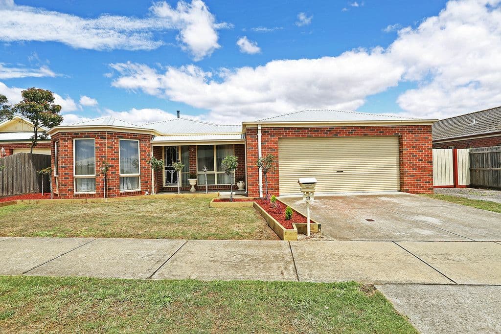 17 Hamelin Street, Two Rocks WA 6037, Two Rocks - Image 1