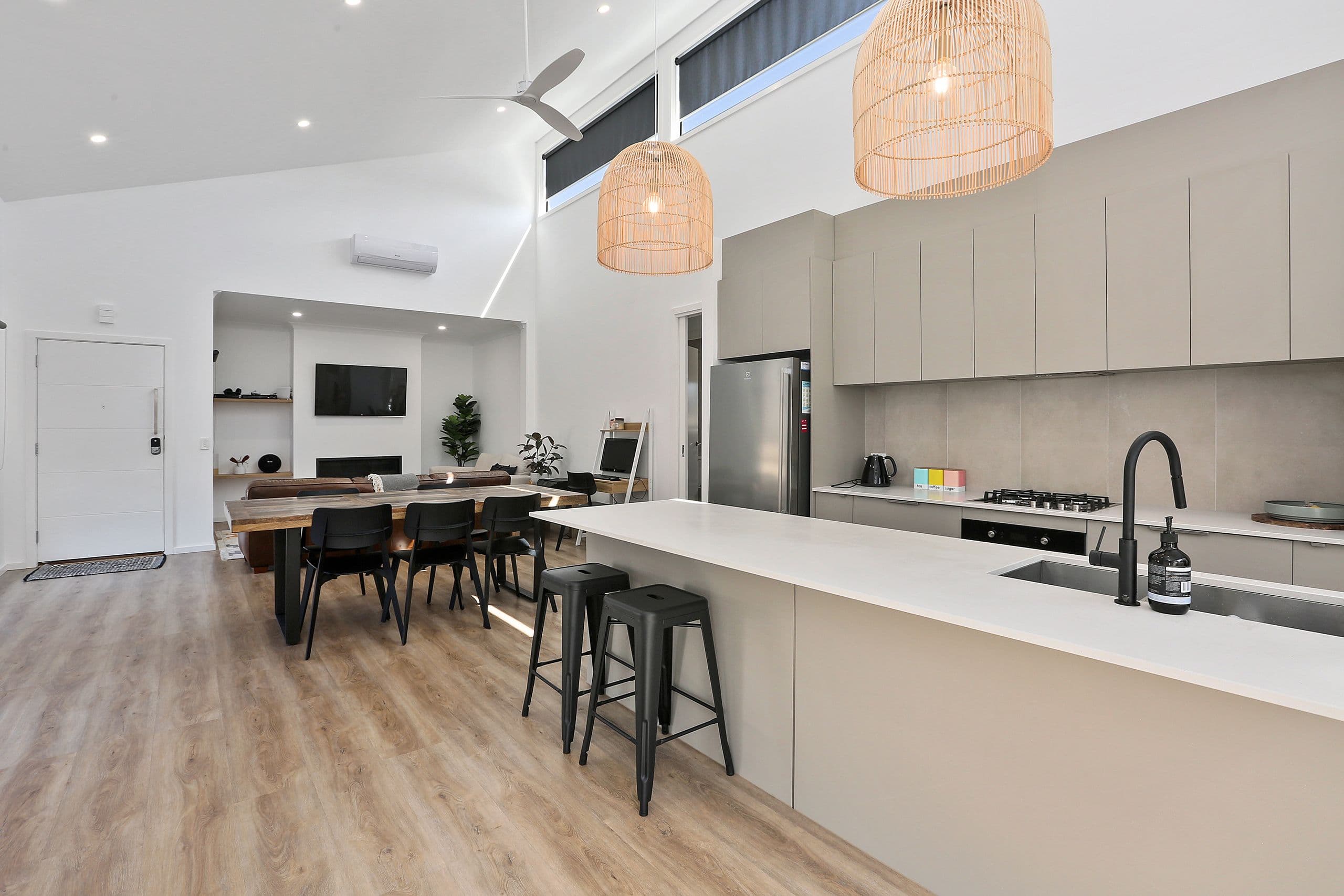 6 Hughes Street, Bell Park VIC 3215, Bell Park - Thumbnail 2