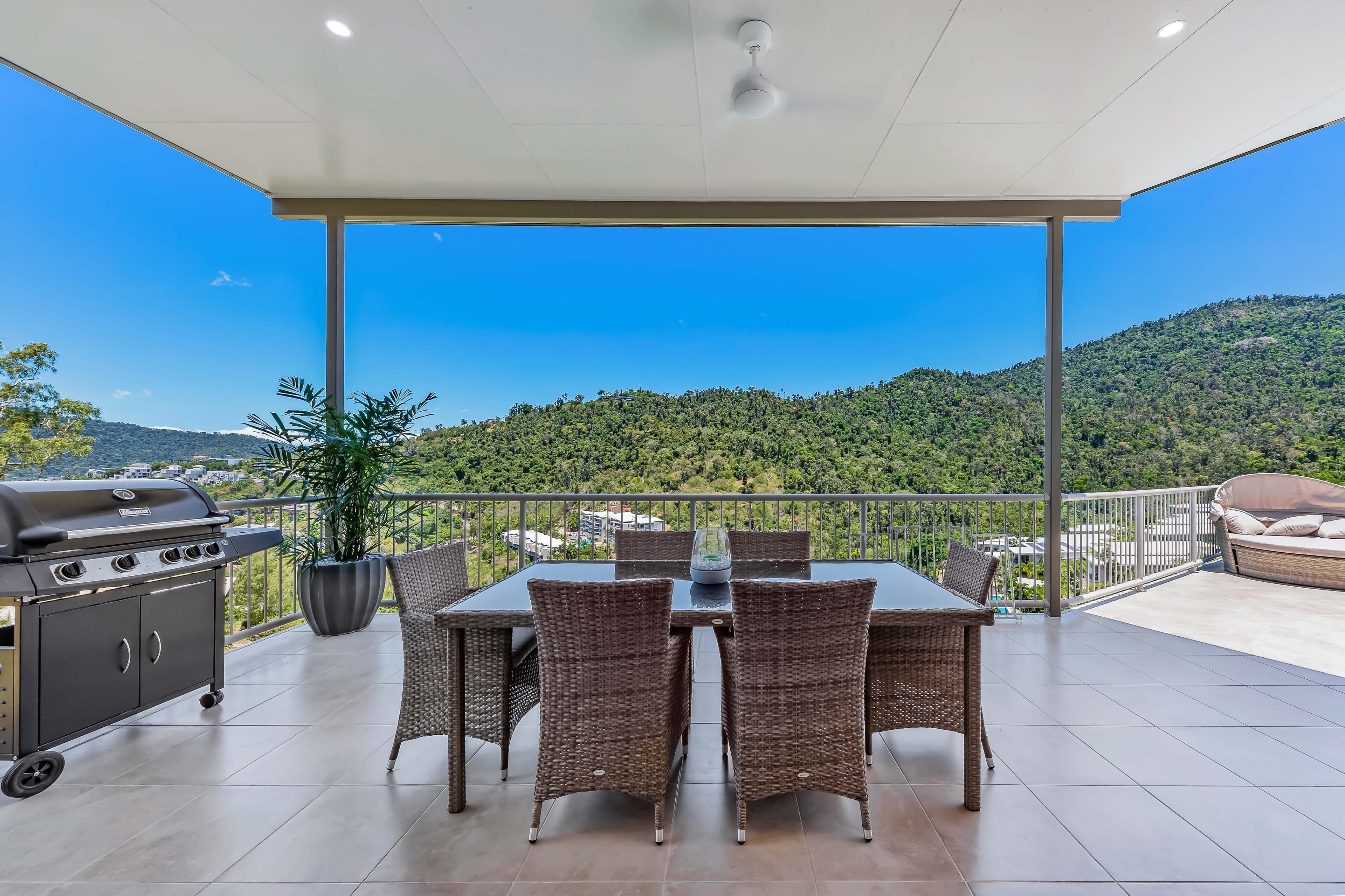 34 Seaview Drive, Airlie Beach QLD 4802, Airlie Beach - Image 1