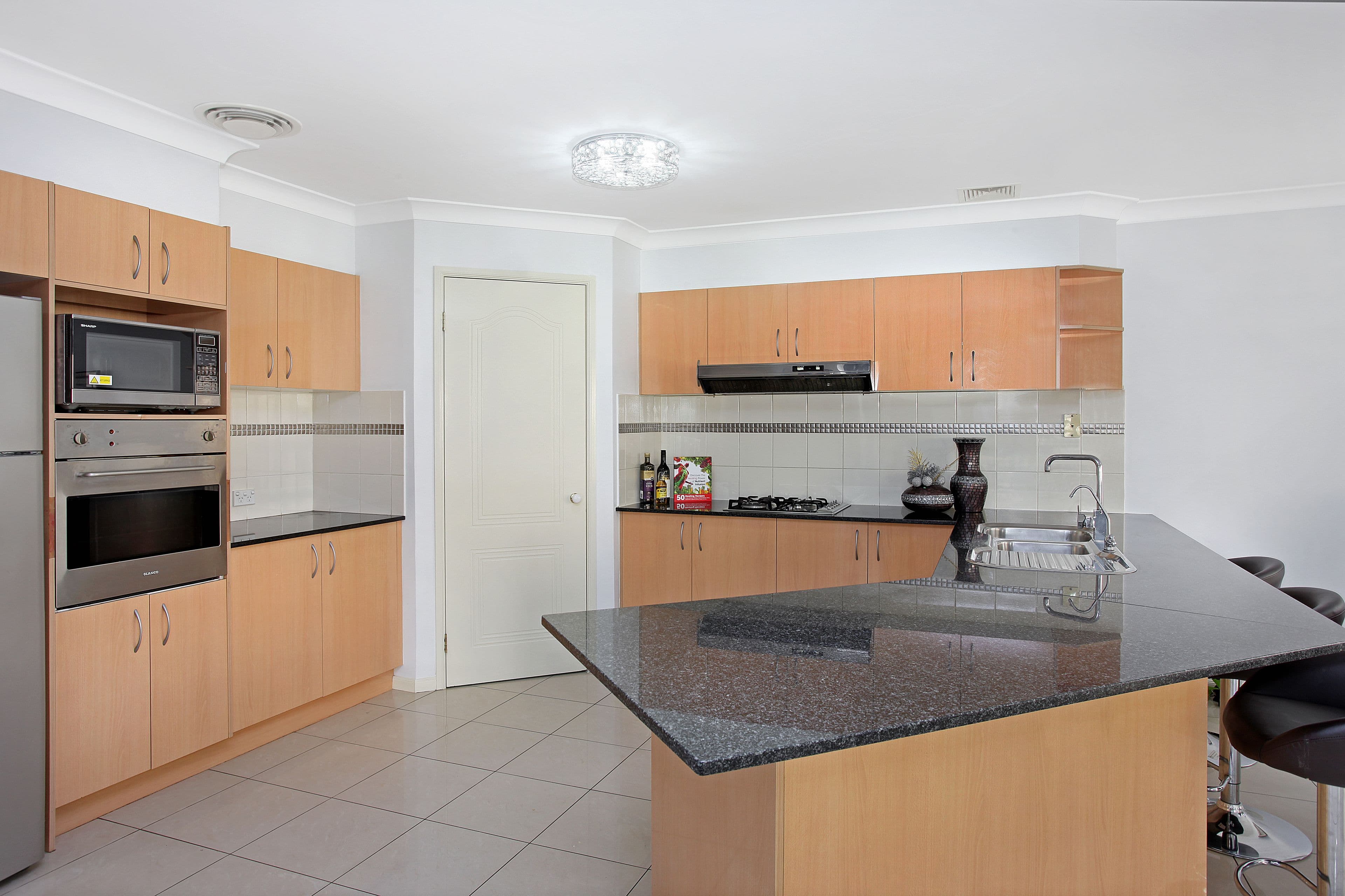 14 Kiernan Crescent, Abbotsbury - Thumbnail 3