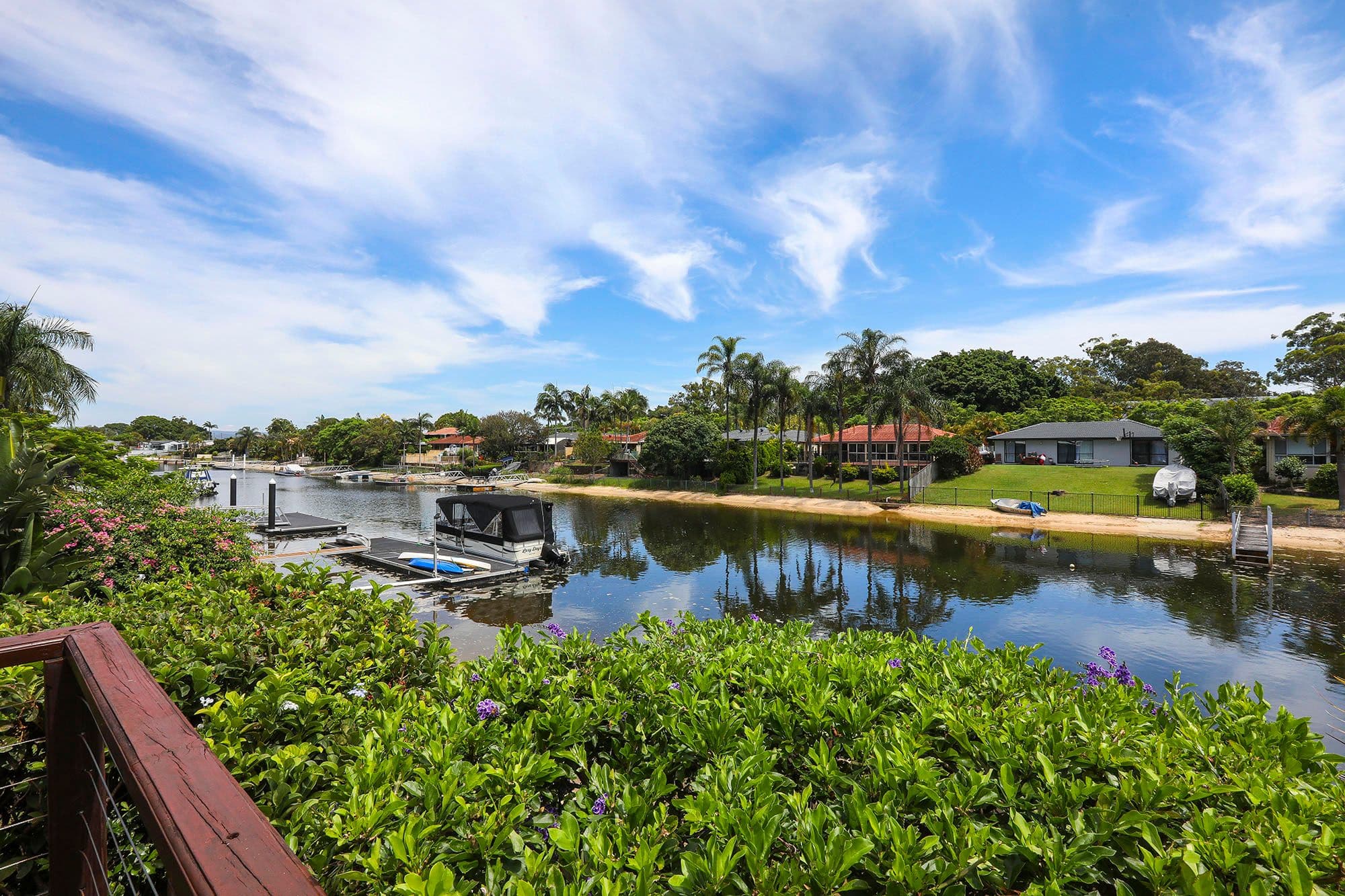 5 Bombala Street, Broadbeach Waters QLD 4218, Broadbeach Waters - Thumbnail 2