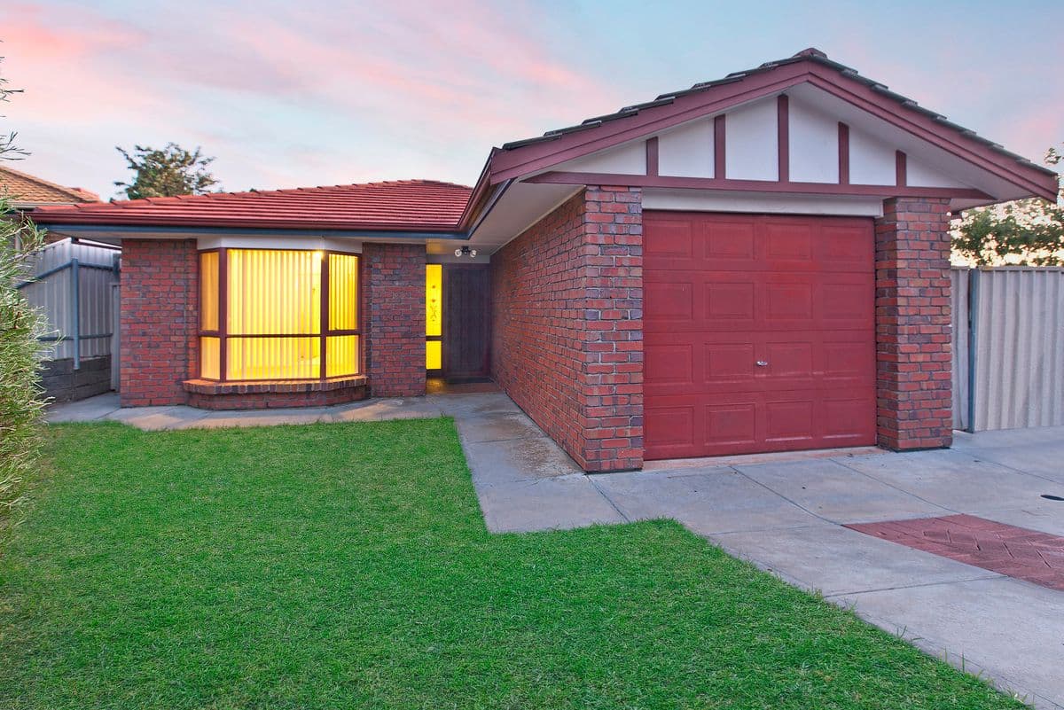 25 McEwin Court, Enfield SA 5085, Enfield - Image 1