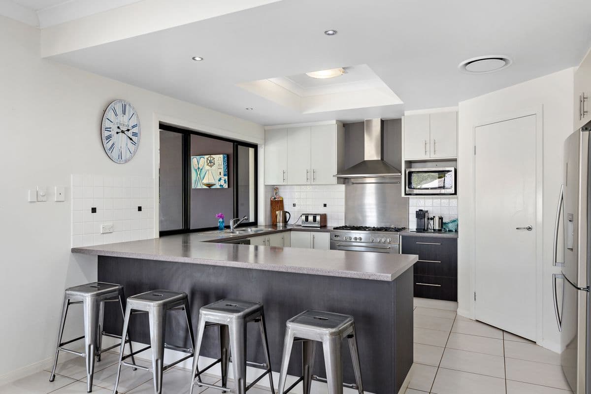 17 Villiers Drive, Point Cook - Thumbnail 3