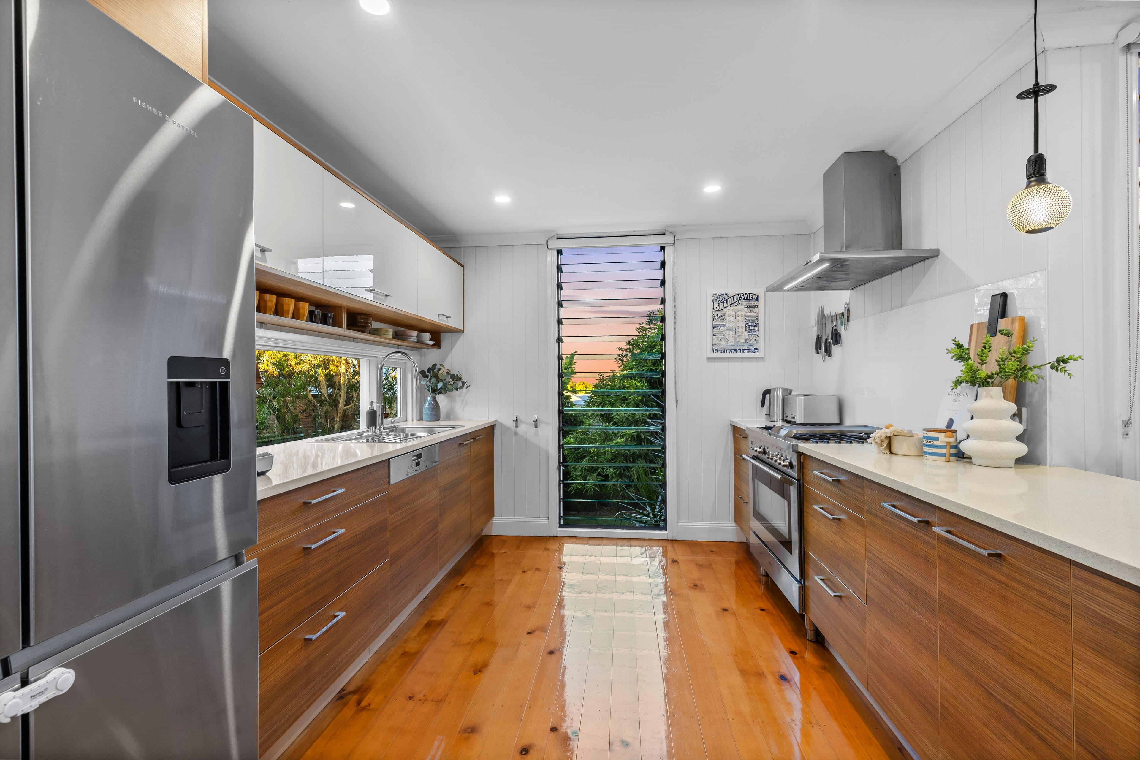21 Bradley Avenue, Kedron QLD 4031, Kedron - Thumbnail 7