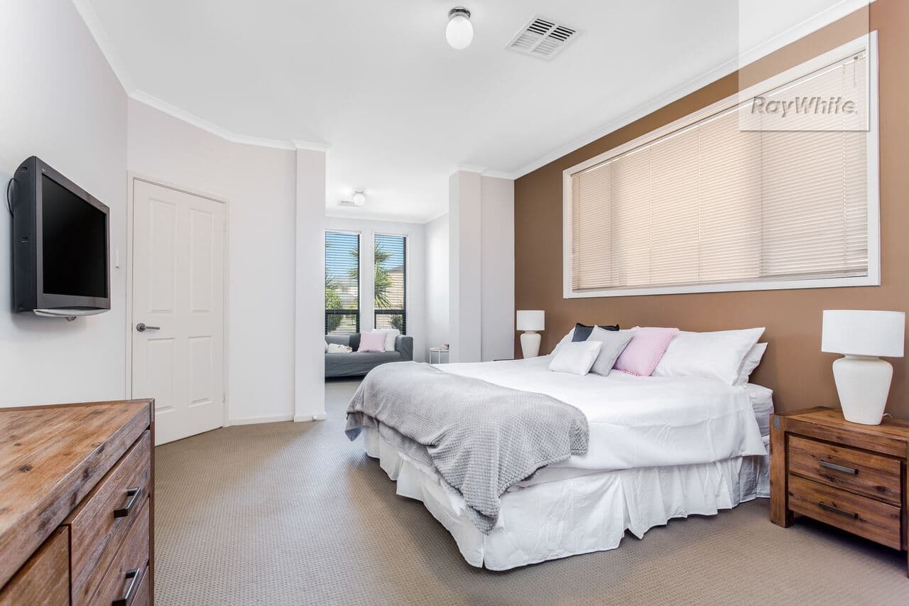 51 Bimini Crescent, Mawson Lakes SA 5095, Mawson Lakes - Thumbnail 2
