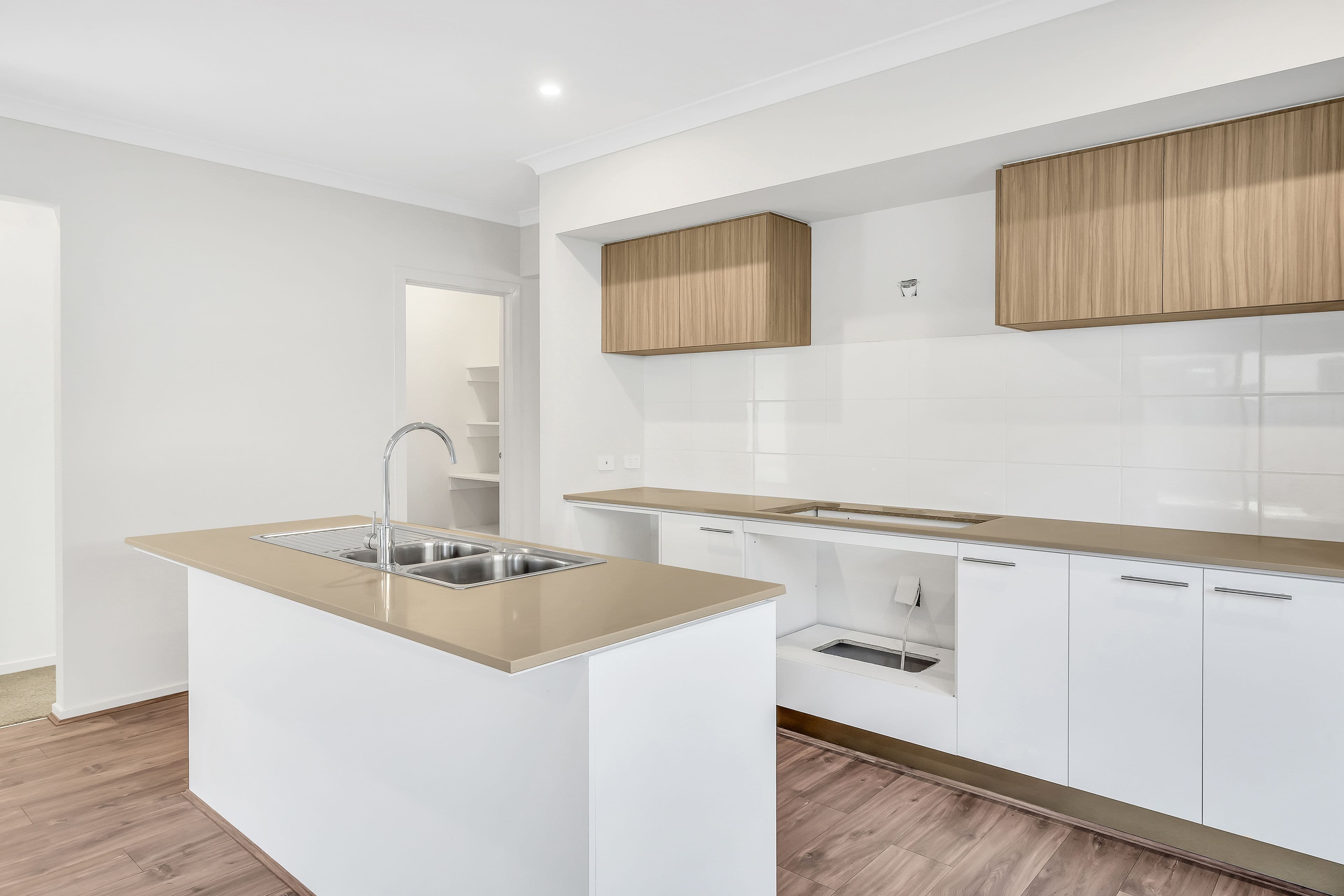 15 Erasmus Avenue, Craigieburn VIC 3064, Craigieburn - Thumbnail 8