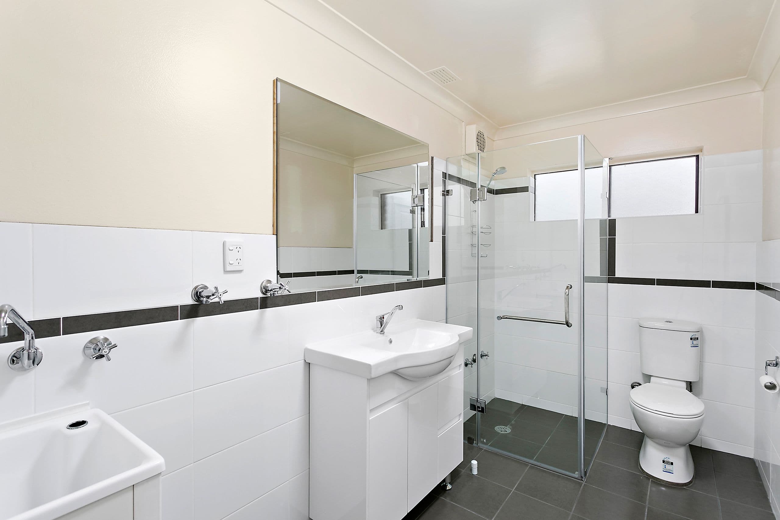 6 Osborne Parade, Warilla NSW 2528, Warilla - Thumbnail 5