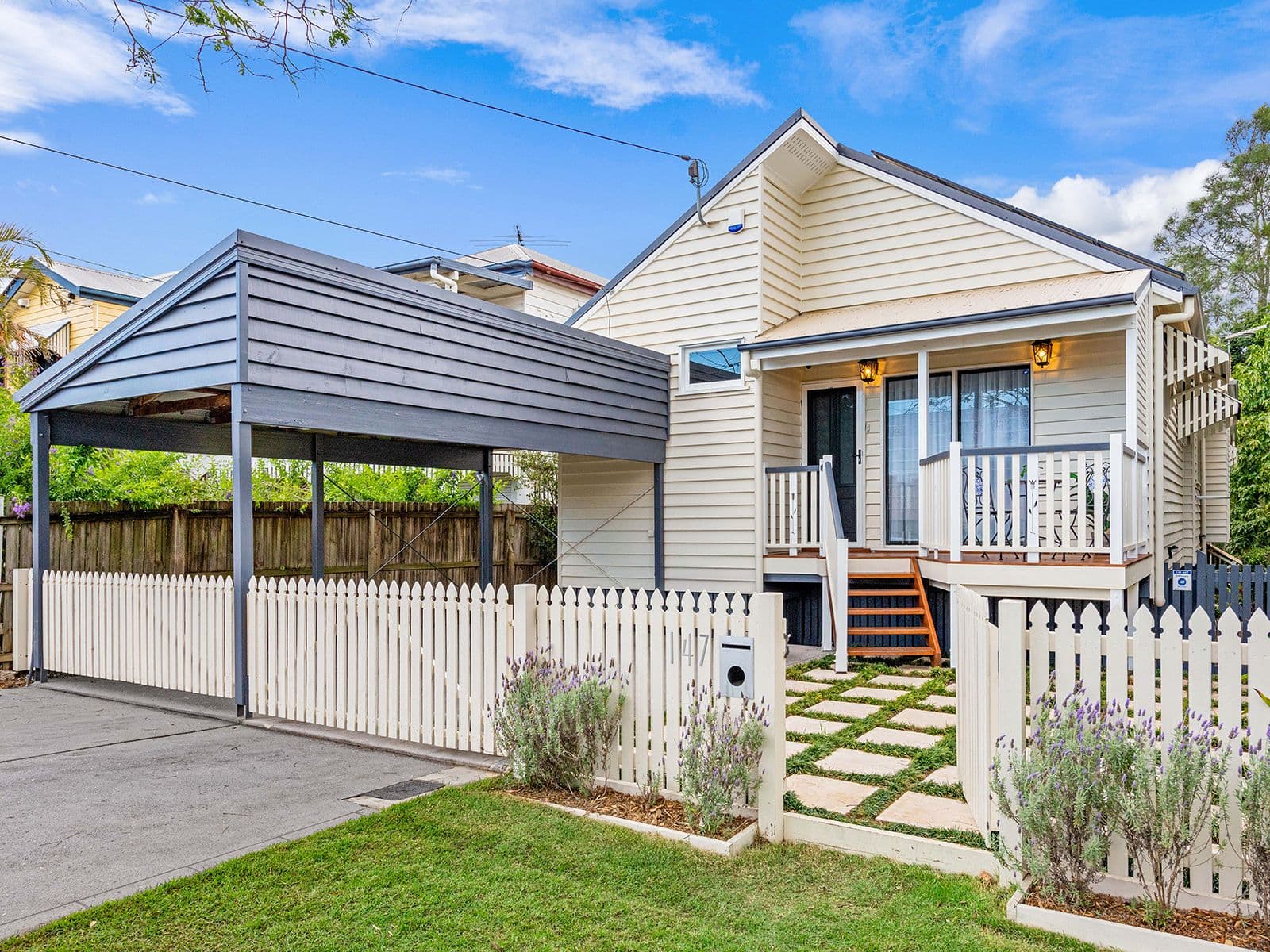 147 Strong Avenue, Graceville QLD 4075, Graceville - Thumbnail 2