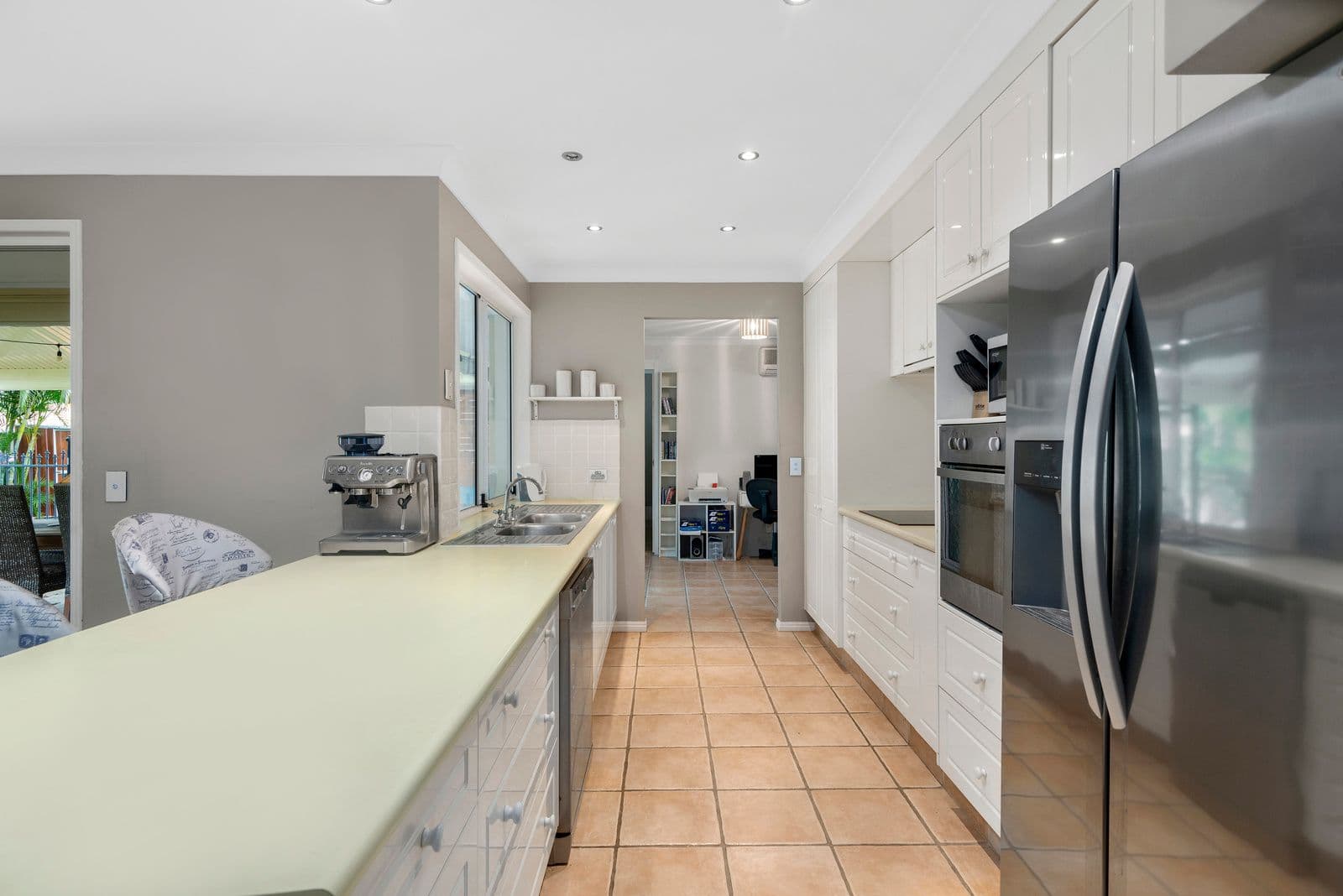 6 Togos Avenue, Currumbin Waters QLD 4223, Currumbin Waters - Thumbnail 6
