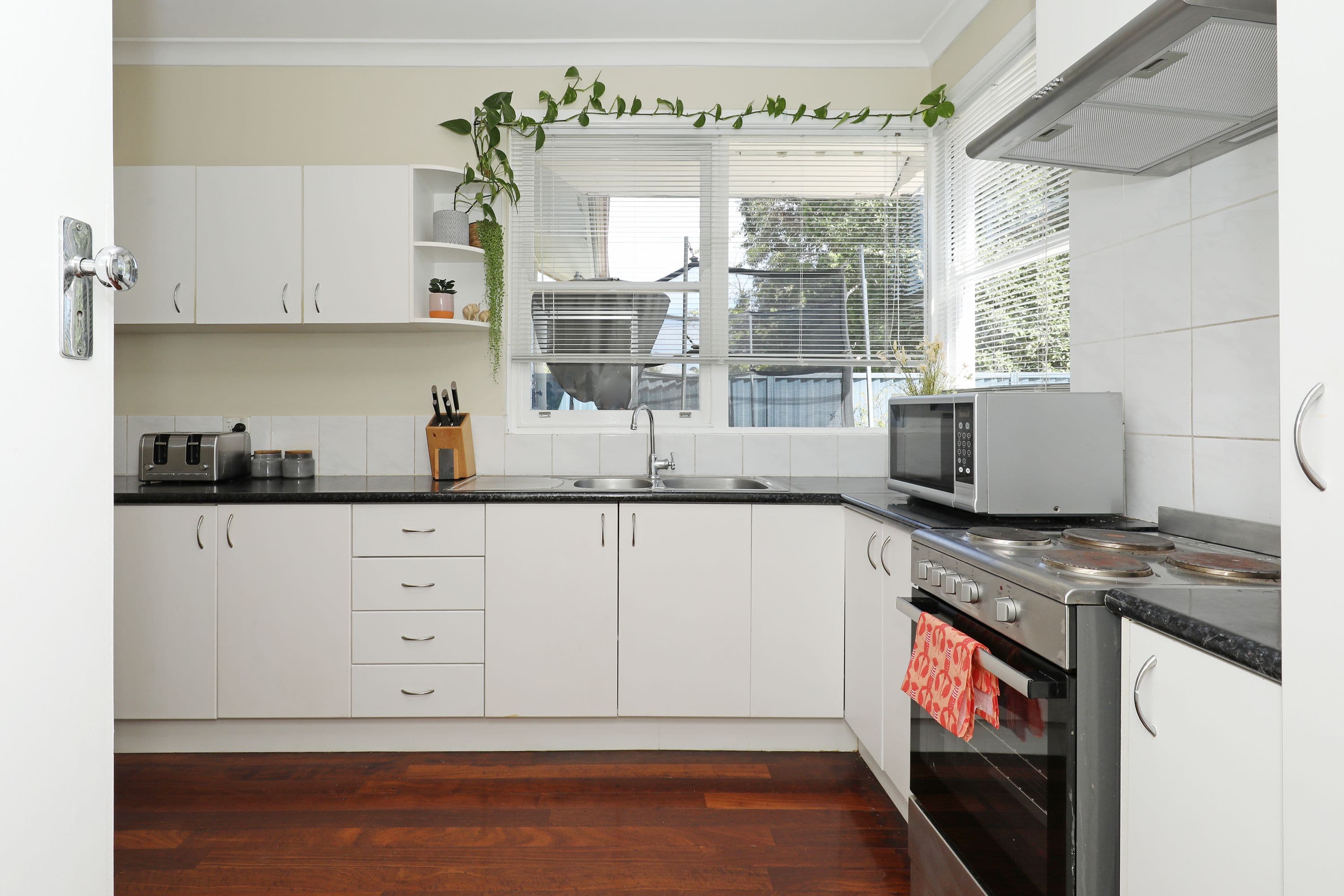9 Northumberland Road, Forrestfield WA 6058, Forrestfield - Thumbnail 3