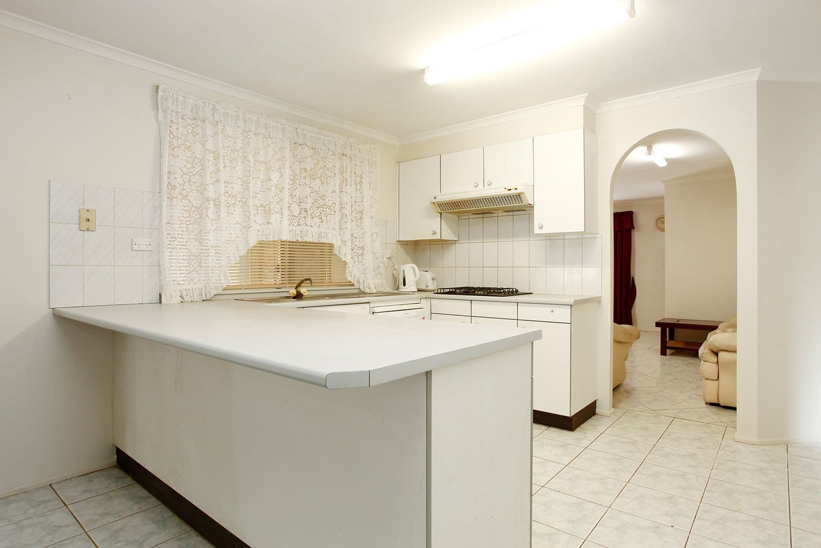 37 Colebee Crescent, Hassall Grove - Thumbnail 4