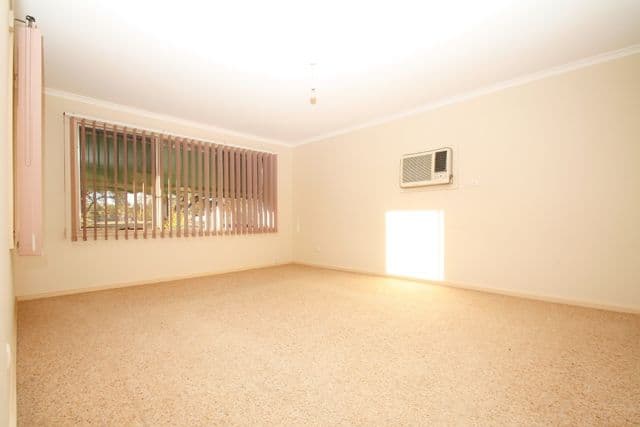 24 Kokoda Terrace, LOXTON SA 5333, Loxton - Thumbnail 2