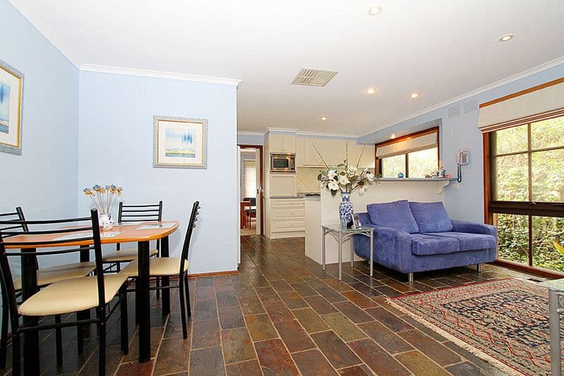 4 Ulm Close, MILL PARK VIC 3082, Mill Park - Thumbnail 3