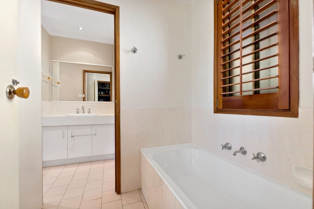 67 Burdekin Drive, Albion Park - Thumbnail 6