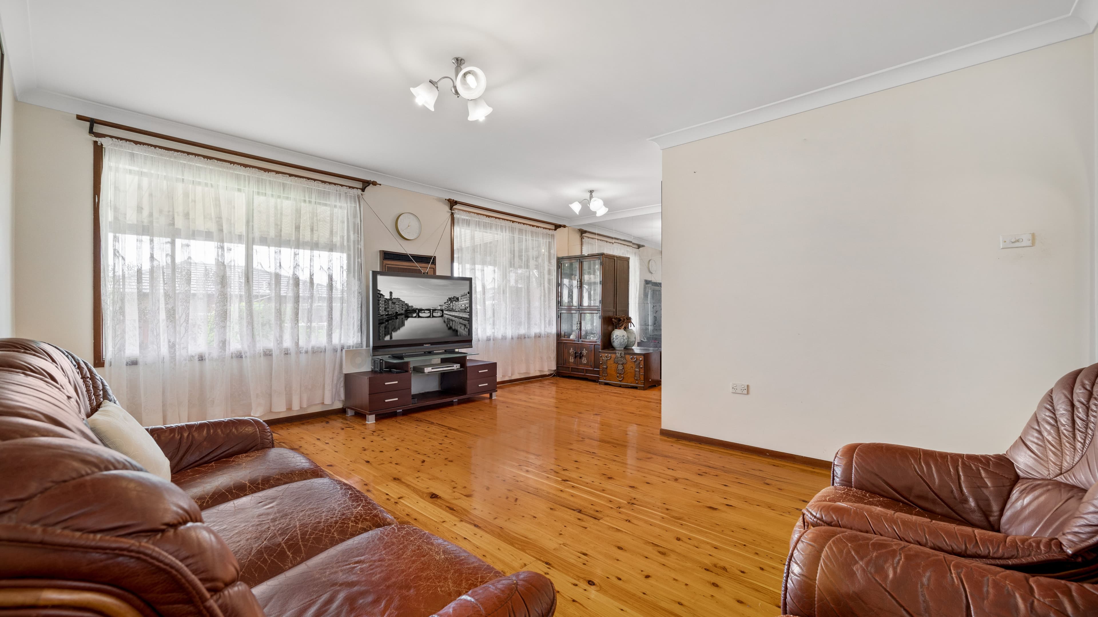 14 Kitava Place, Glenfield NSW 2167, Glenfield - Thumbnail 3