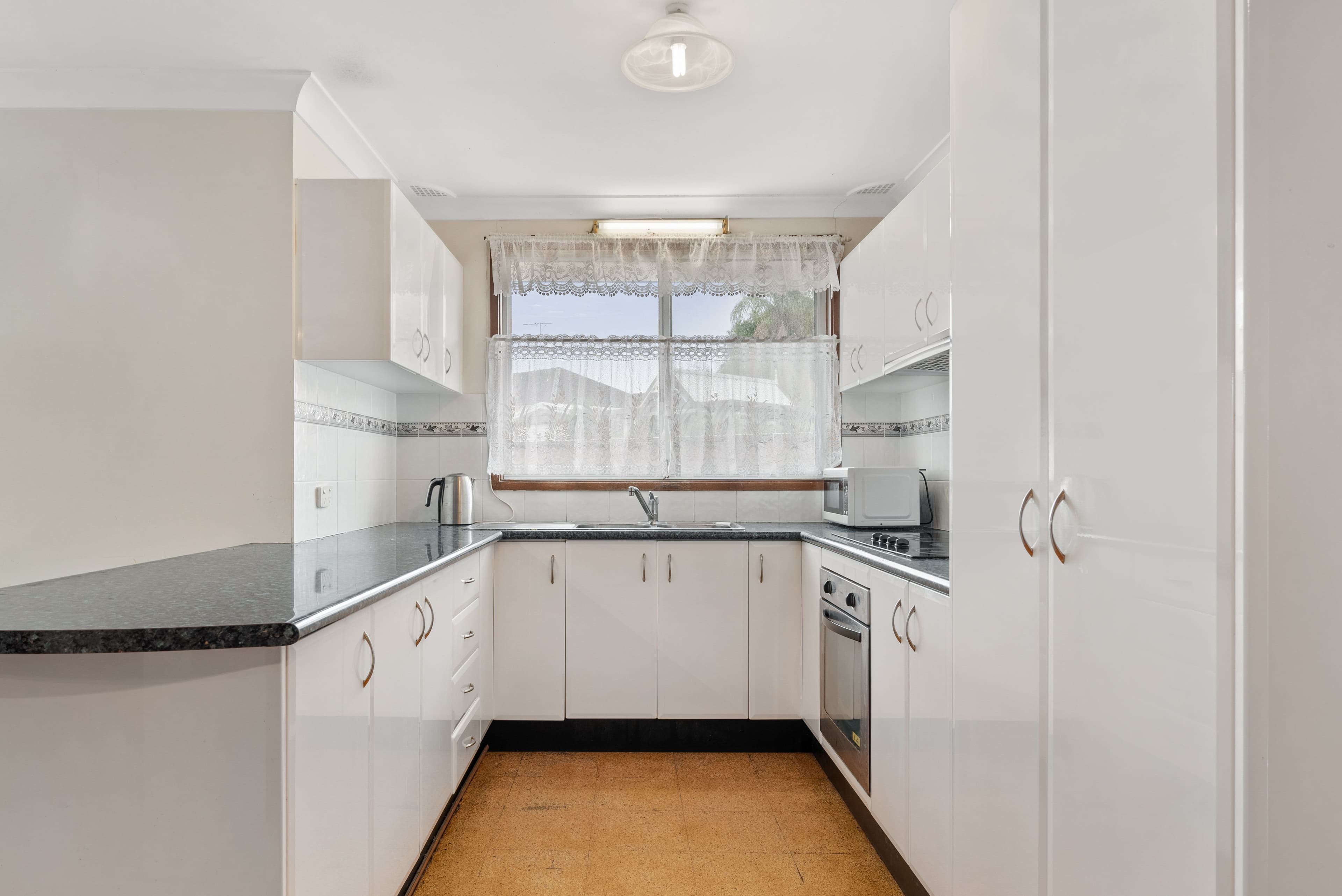 14 Kitava Place, Glenfield NSW 2167, Glenfield - Thumbnail 5