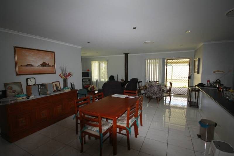 14 Baguley Street, WARWICK QLD 4370, Warwick - Thumbnail 3