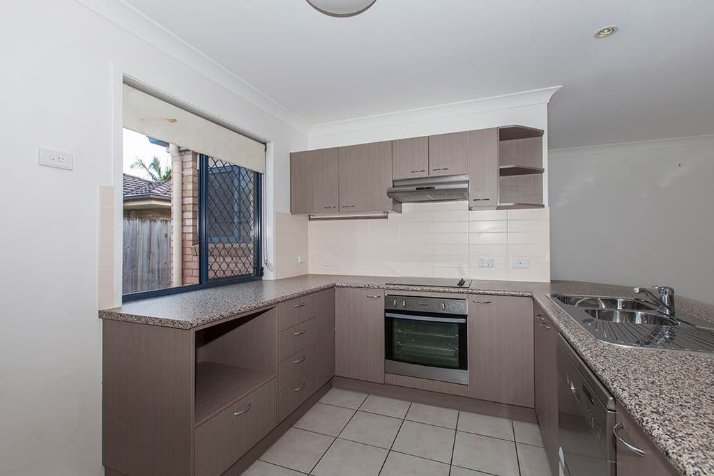 12 Hollywood Avenue, Bellmere QLD 4510, Bellmere - Thumbnail 6